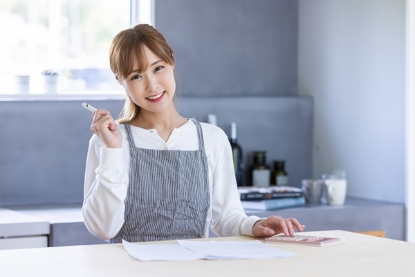 花の定期便:家計をしっかり守る女性